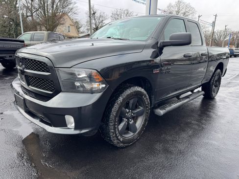 Used 2018 RAM 1500 Express w/ Express Value Package image 3
