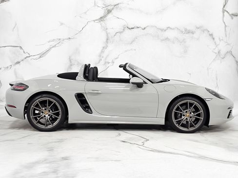 Used 2025 Porsche 718 Boxster RWD image 6