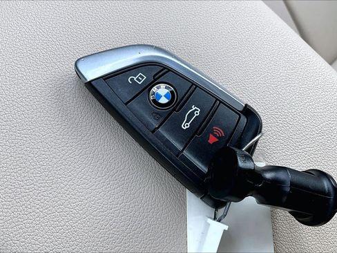 Used 2019 BMW X3 xDrive30i w/ Premium Package image 15
