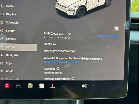 Used 2026 Tesla Model Y Long Range image 21