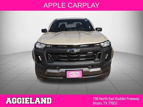 Used 2024 Chevrolet Colorado Trail Boss w/ Advanced Trailering Package AWD/4WD image 9