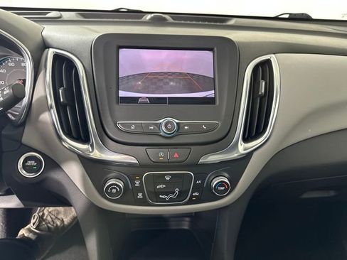 Used 2023 Chevrolet Equinox LS image 22