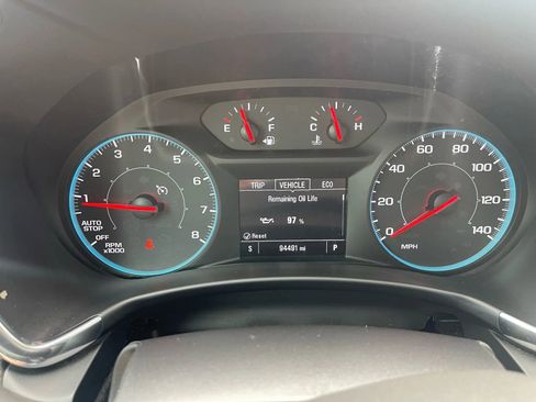 Used 2019 Chevrolet Equinox LS w/ LS Convenience Package image 17