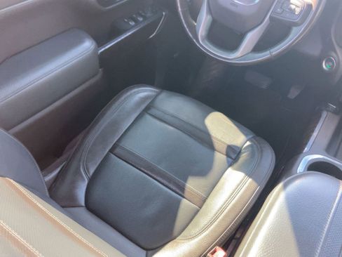 Used 2020 GMC Sierra 2500 Denali w/ Denali Ultimate Package image 30