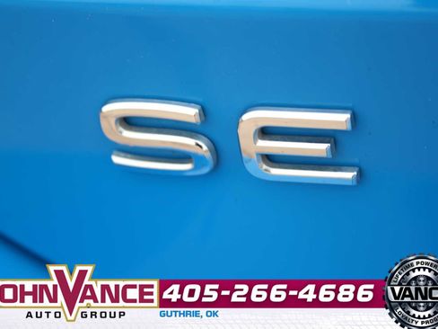 Used 2023 Volkswagen Taos SE AWD/4WD image 10
