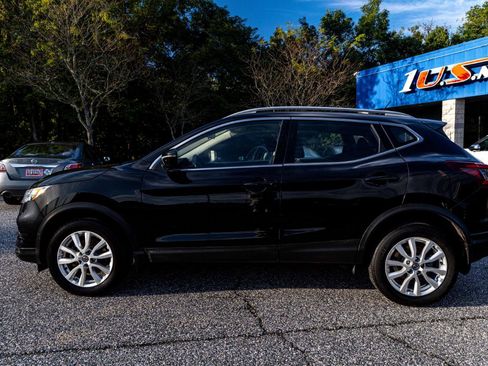Used 2020 Nissan Rogue Sport SV w/ All-Weather Package AWD/4WD image 3