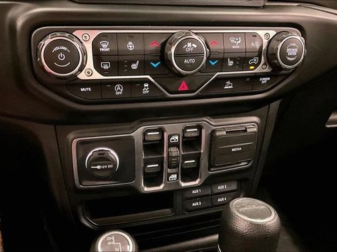 Used 2022 Jeep Gladiator Sport AWD/4WD image 31