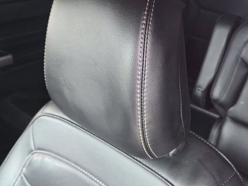 Used 2024 Ford Explorer XLT w/ Equipment Group 202A RWD image 15
