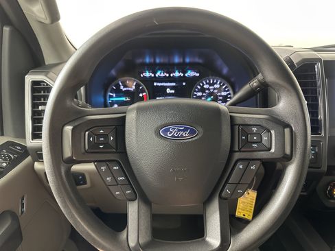 Used 2020 Ford F350 XLT w/ XLT Premium Package AWD/4WD image 12