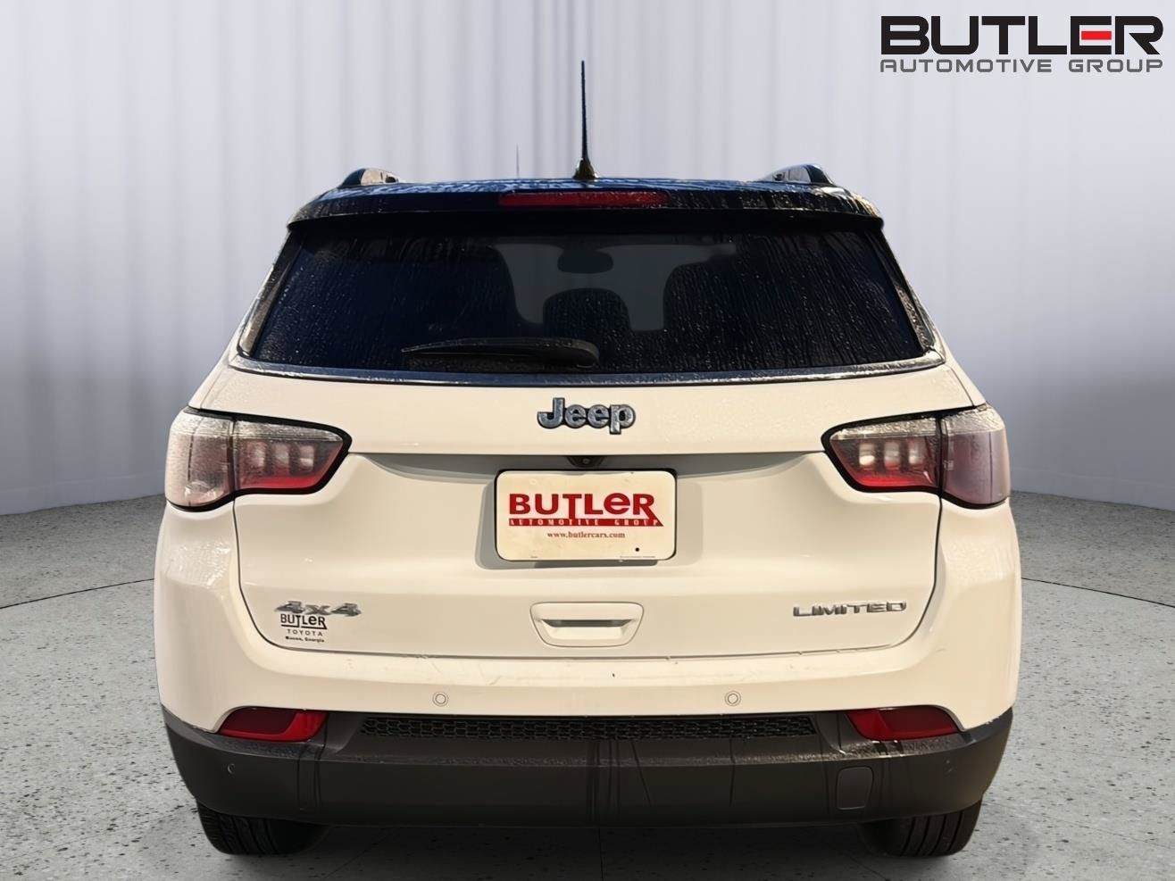 Used 2025 Jeep Compass Limited AWD/4WD image 5