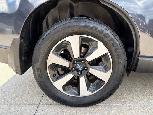 Used 2017 Subaru Forester 2.5i Premium w/ All-Weather Package AWD/4WD image 51