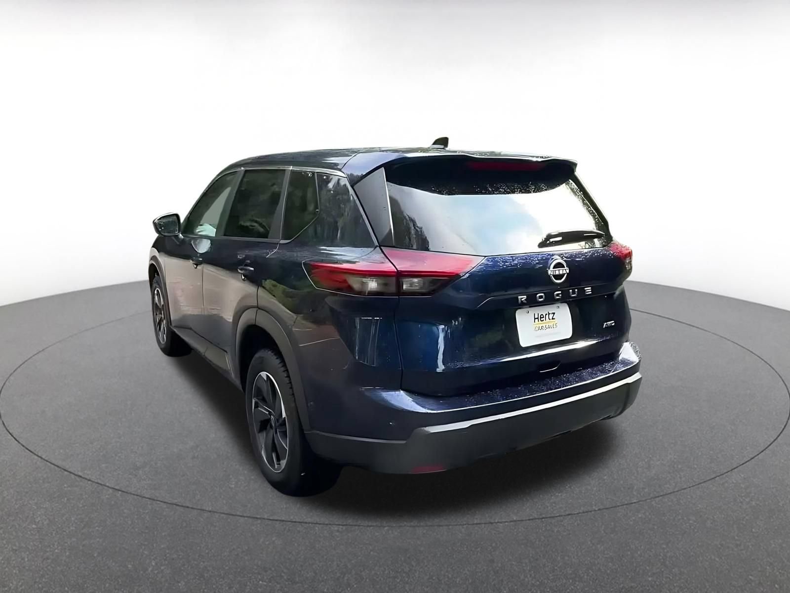 Used 2025 Nissan Rogue SV AWD/4WD image 10