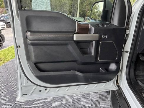 Used 2017 Ford F150 Raptor w/ Equipment Group 802A Luxury AWD/4WD image 15