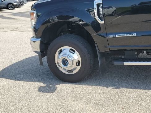 Used 2022 Ford F350 Lariat w/ Lariat Ultimate Package AWD/4WD image 8