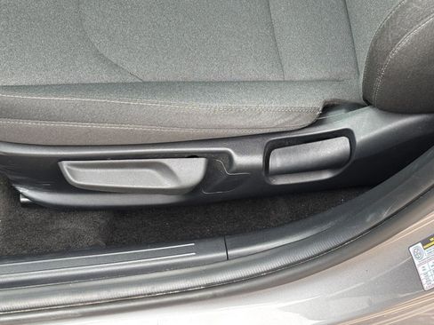 Used 2025 Kia K4 LXS image 23