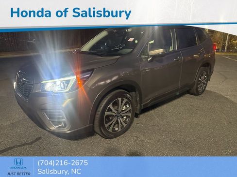 Used 2020 Subaru Forester Limited image 3