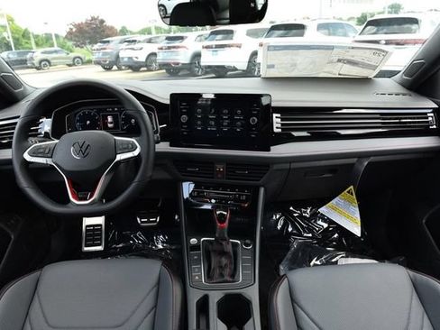 New 2026 Volkswagen Jetta GLI Autobahn FWD image 7