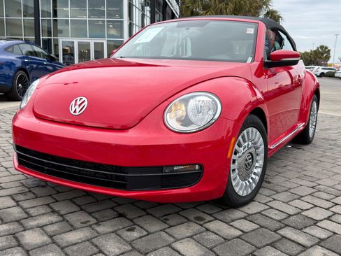 Used 2015 Volkswagen Beetle 1.8T image 1