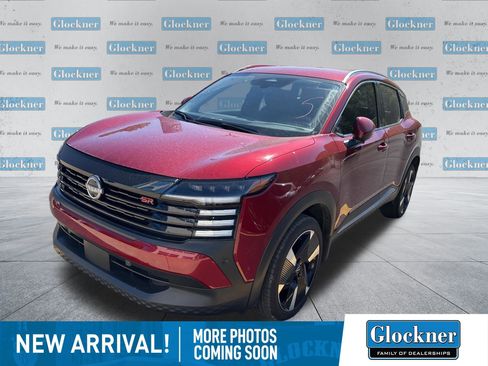 Used 2025 Nissan Kicks SR FWD image 1