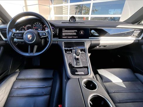 Used 2022 Porsche Panamera image 15