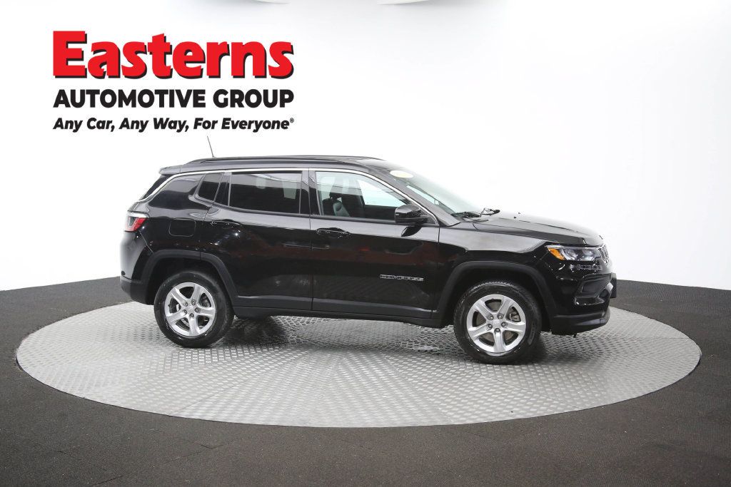 Used 2023 Jeep Compass Latitude AWD/4WD image 50