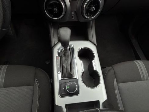 Used 2025 Chevrolet Blazer LT image 19