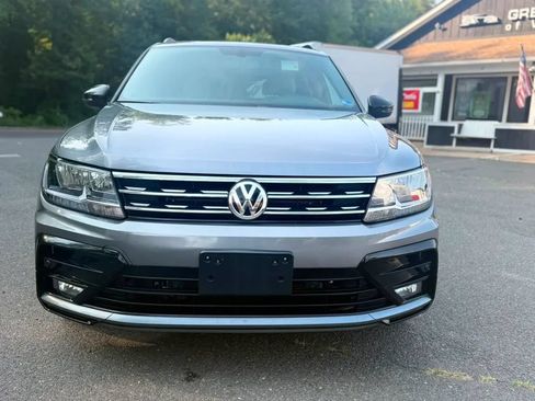 Used 2021 Volkswagen Tiguan SE R-Line w/ 3rd Row Seat Package AWD/4WD image 2