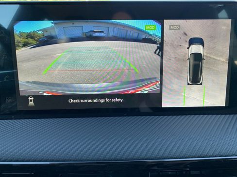 New 2026 Nissan Kicks SR image 13