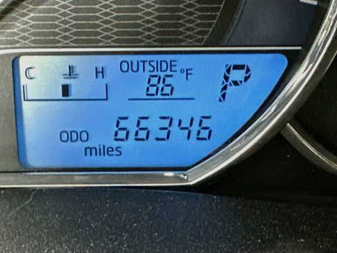 Used 2014 Toyota Corolla LE FWD image 14