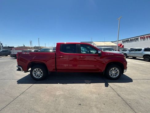 Used 2023 Chevrolet Silverado 1500 LT AWD/4WD image 3