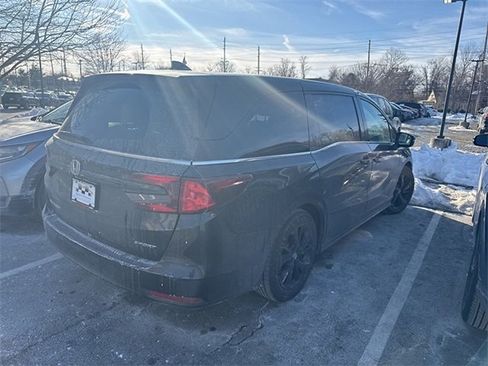 Certified 2024 Honda Odyssey Sport image 4