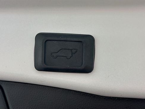 Used 2023 Toyota RAV4 XLE w/ Convenience Package AWD/4WD image 32