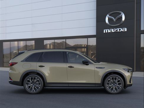 New 2025 MAZDA CX-70 Plug-In Hybrid w/ Premium Pkg image 5
