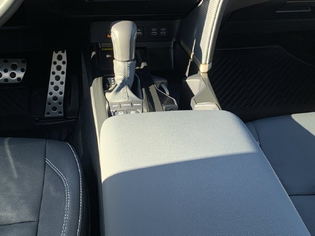 Used 2026 Toyota Camry SE FWD image 27