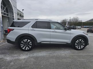 Used 2025 Ford Explorer Platinum w/ LUX Leather Package video 2