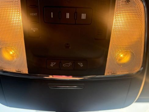 Used 2015 Jeep Grand Cherokee Limited image 33