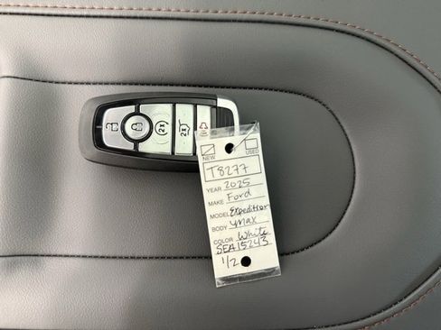 New 2025 Ford Expedition Max Active image 30