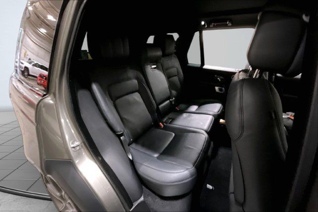 Used 2022 Land Rover Range Rover P525 Westminster Edition AWD/4WD image 29
