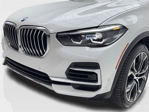 Used 2022 BMW X5 sDrive40i w/ Premium Package image 5