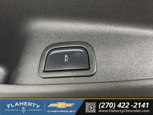 Used 2025 GMC Acadia Elevation AWD/4WD image 23