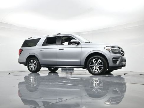 Certified 2022 Ford Expedition Max Limited image 32