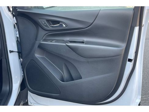 Used 2022 Chevrolet Equinox LT FWD image 20