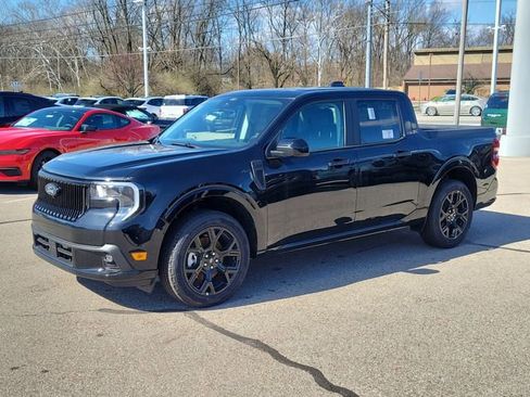 New 2026 Ford Maverick Lobo image 2