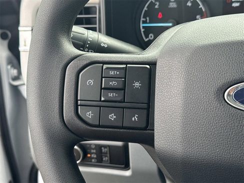 New 2025 Ford F350 XL w/ XL Chrome Package image 9