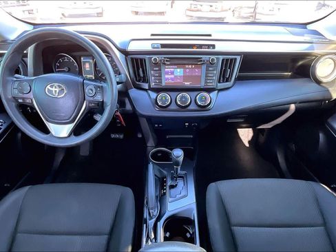 Used 2018 Toyota RAV4 LE image 14