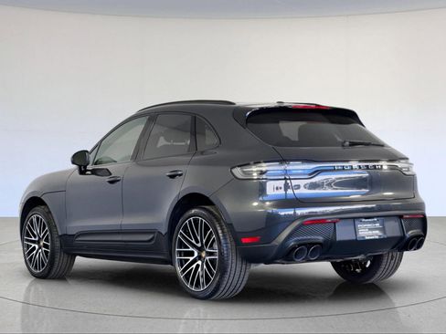 Certified 2026 Porsche Macan AWD/4WD image 3