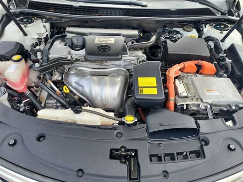 Used 2013 Toyota Avalon XLE Touring image 16