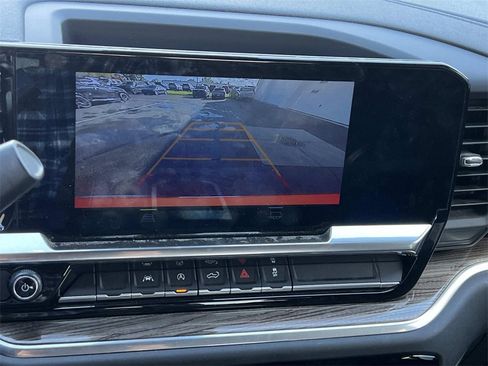 Used 2022 Chevrolet Silverado 1500 LT image 20