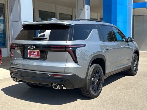 New 2026 Chevrolet Traverse LT w/ Midnight/Sport Edition FWD image 3