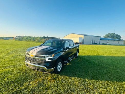 Used 2023 Chevrolet Silverado 1500 LT RWD image 28